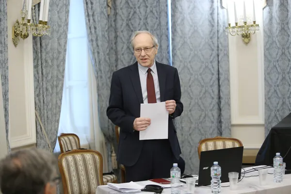 Проректор по научной работе Московской государственной консерватории имени П. И. Чайковского, доктор искусствоведения, профессор Константин Владимирович Зенкин