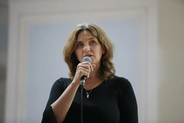 Учителя поздравляет Анастасия Табанкова