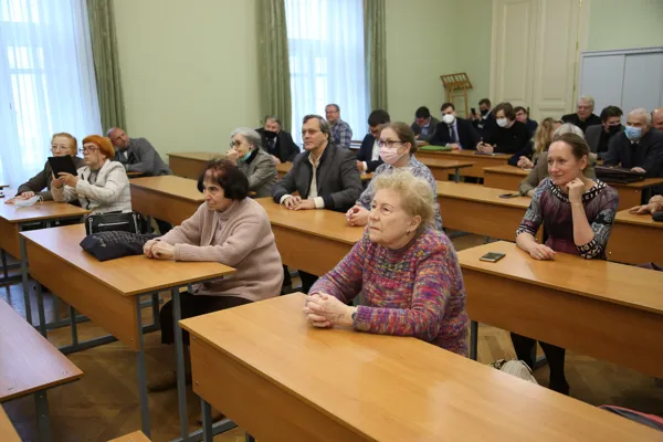 Награждение преподавателей Научно-композиторского факультета, приуроченное к 155-летию Московской консерватории в 21 классе Первого учебного корпуса
