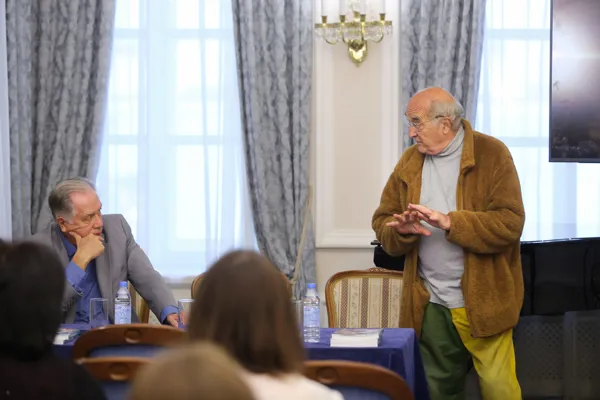Презентация в Конференц-зале Московской консерватории книги Бруно Монсенжона «Маэстро-чародей. Беседы с Геннадием Рождественским». Рассказывает автор
