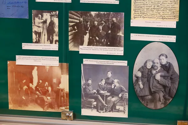 Выставка к 180-летию Саввы Мамонтова, подготовленная Архивом консерватории, экспонируется в фойе Большого зала
