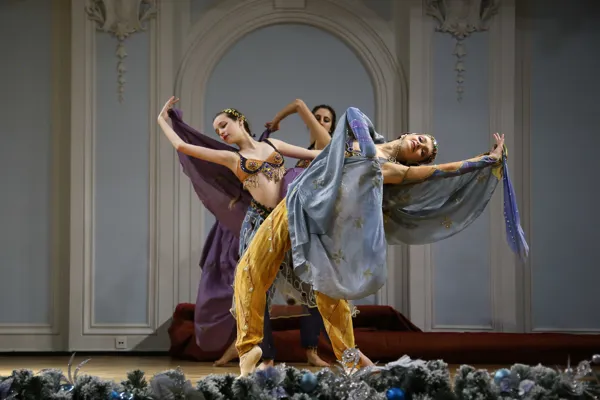 Леся Сулыма и Ансамбль исторического танца «Time of Dance» 