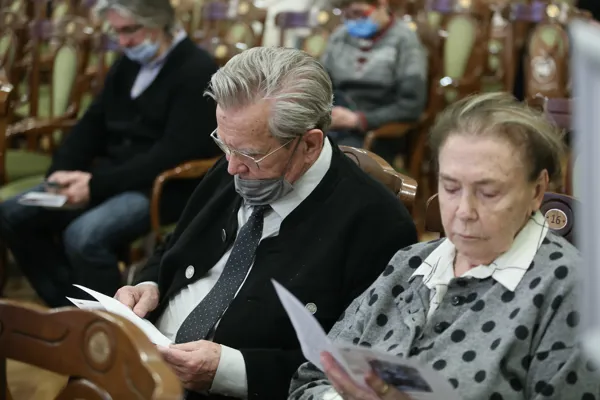 Перед концертом. В числе зрителей Народный артист России, художественный руководитель и главный дирижёр БСО им. П.И. Чайковского Владимир Федосеев