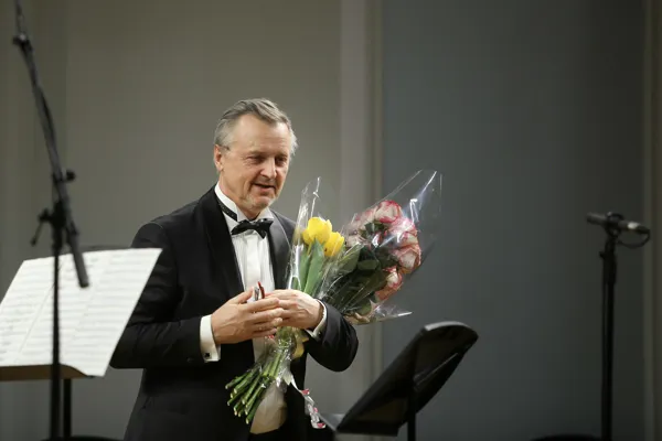 Алексей Мочалов (бас)
