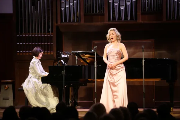 В. Беллини. Сцена Эльвиры из оперы «Пуритане». Исполняет Лилия Гайсина. Партия фортепиано: Екатерина Ганелина