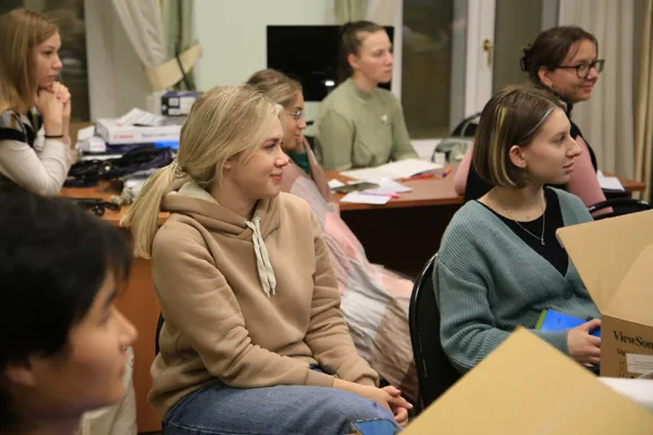 В Московской консерватории стартовал новый курс музыкальной информатики. Вводное занятие курса в Первом учебном корпусе, класс 2