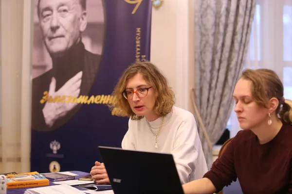 Выступление на Круглом столе, посвященном юбилею Р.К. Щедрина (к 90-летию), Евгении Давидовны Кривицкой – доктора искусствоведения, профессора Московской государственной консерватории имени П. И. Чайковского на тему «Щедрин и Алексин: возвращение к истокам»