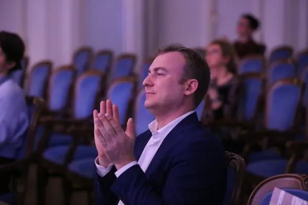 В Рахманиновском зале состоялся первый концерт цикла «Лица консерваторского ополчения», организованный Московской консерваторией совместно с Российской академией музыки им. Гнесиных