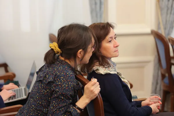 Перед началом заседания Международной научно-практической конференции «Русская церковная музыка рубежа XIX – XX веков. К 150-летнему юбилею С.В. Рахманинова»