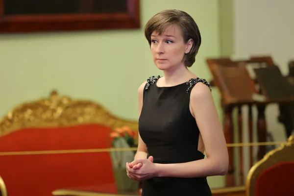 Рассказывает Елена Тарасова (фортепиано)