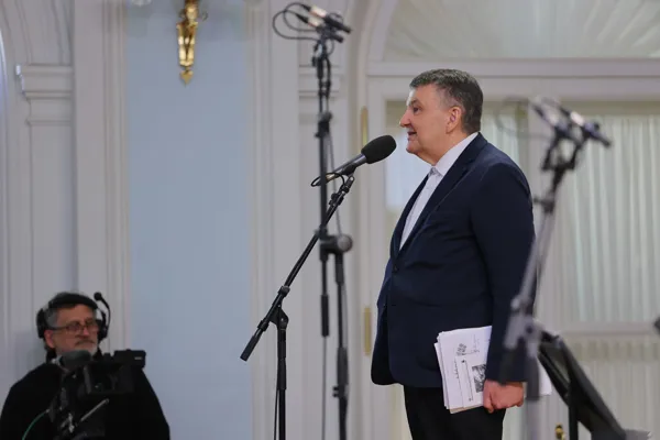 Вступительное слово к концерту — российский композитор, пианист и музыковед Иван Соколов