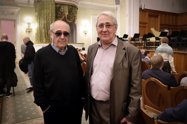 Композиторы Фарадж Караев и Юрий Каспаров перед концертом