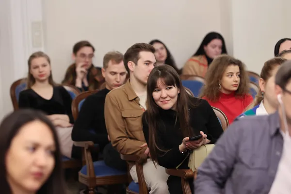 Вторая встреча в рамках проекта Public talk «Быть оперным певцом». Конференц-зал