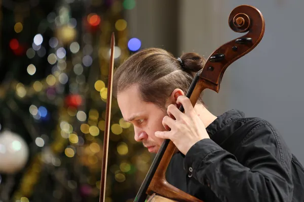 Валерий Мастеров (виолончель)
