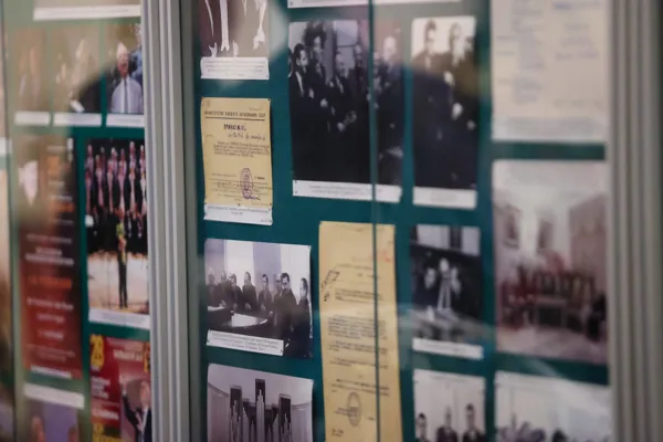 Выставка к 100-летию кафедры хорового дирижирования в фойе Большого зала