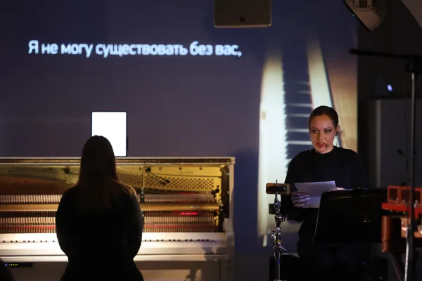 Антон Светличный. «Миф машины», мировая премьера. Исполняют солисты "CEAM Artists". Арт-пространство «Артемьев». Алена Верин-Галицкая (голос)