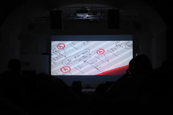 Показ фильма Сергея Уварова «В поисках гармонии» в арт-пространстве «Артемьев»