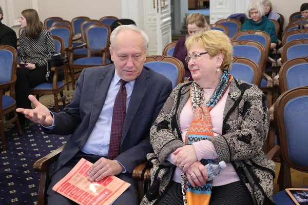 Перед началом заседания 