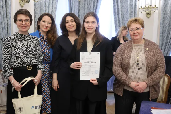 Диплом лауреата 2 премии в номинации «История музыки» получает Симонова Кристина (Минск)