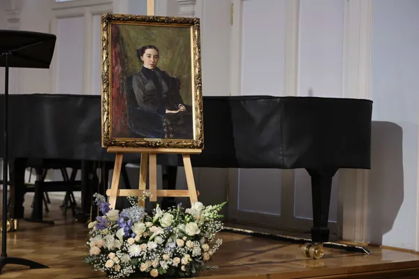 «В.Д. Поленов – художник и композитор». Портрет Н.В. Поленовой кисти Н.Д. Кузнецова (1885, холст, масло) из фондов Государственного мемориального историко-художественного и природного музея-заповедника В.Д. Поленова
