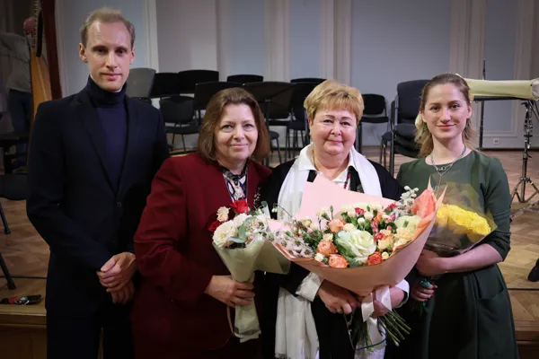 Творческий коллектив проекта «Возрождение русской оперной классики» – педагоги кафедры истории русской музыки: кандидаты искусствоведения, доценты Д.И. Топилин и Н.В. Гурьева; автор идеи и художественный руководитель проекта – Заслуженный работник культуры РФ, доктор искусствоведения, профессор И.А. Скворцова и сотрудник Научно-композиторского факультета А.А. Дамарская