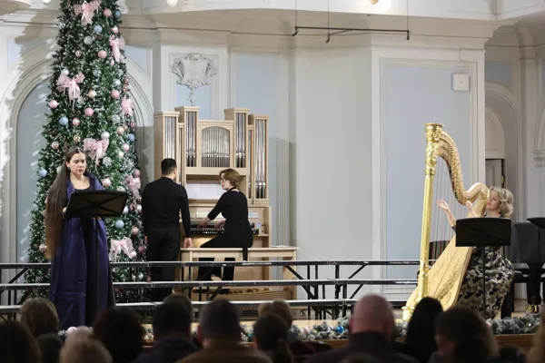 И.С. Бах - Ш. Гуно. «Ave Maria» для сопрано, арфы и органа. Исполняют Ефорсинья Мурашкина (сопрано), Анастасия Черток (орган), Мария Федорова (арфа)