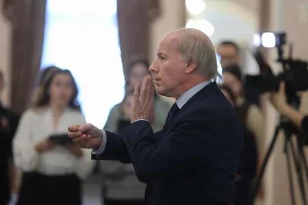 Декан Факультета симфонического и хорового дирижирования, профессор Алексей Максимович Рудневский