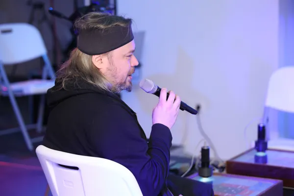 Композитор, инженер ЦЭАМ Олег Макаров