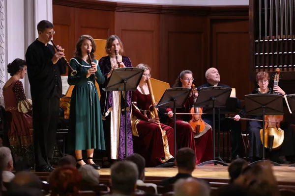Генрих VIII. «Проводите время в хорошей компании». Исполняет «Volkonsky Consort»