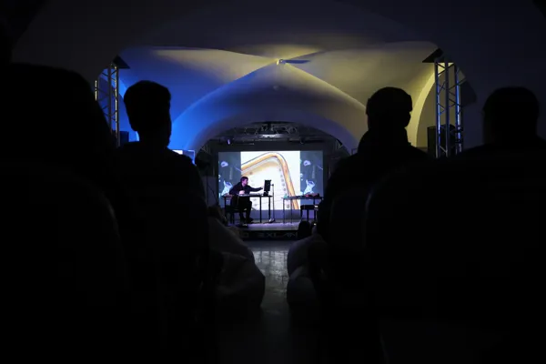 Алексей Потапов, электрогитара. V Мультимедийный фестиваль современной музыки «Биомеханика». Арт-пространство «Артемьев»