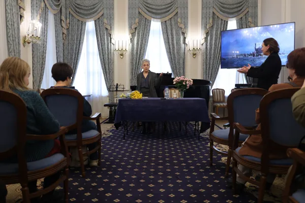 Кафедра современной музыки провела Открытое заседание к юбилею профессора кафедры, доктора искусствоведения Светланы Ильиничны Савенко. Конференц-зал