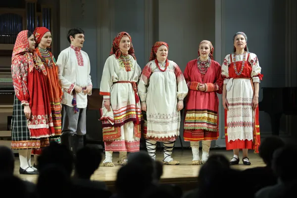 Фольклорный ансамбль Московской консерватории имени П.И. Чайковского на сцене Рахманиновского зала