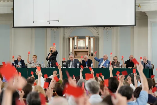 В Рахманиновском зале состоялось общее собрание (конференция) представителей профессорско-преподавательского состава, других категорий работников и обучающихся ФГБОУ ВО «Московская государственная консерватория имени П. И. Чайковского»