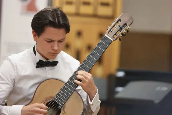 Концерт гитарной школы в зале им. Н.Я. Мясковского