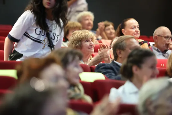 После просмотра документального видеопроекта «Возвращение Дома». КАРО «Октябрь»