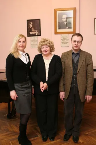 Слева направо: Чернявская Ю. М., Игнатьева З. А., Терехов С. Д.