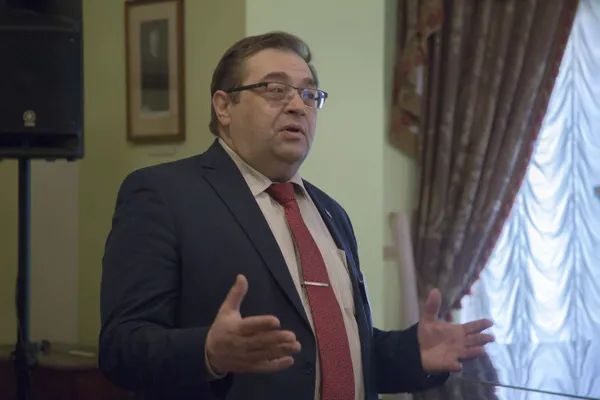Доклад директора Института российской истории Российской академии наук, доктора исторических наук, члена Президиума Совета Российского исторического общества Петрова Юрий Александровича на тему «Историческая наука в России: тенденции и перспективы развития»