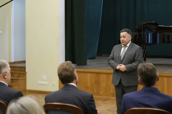 Торжественная церемония открытия барельефа выдающейся оперной певицы Бэлы Руденко. 