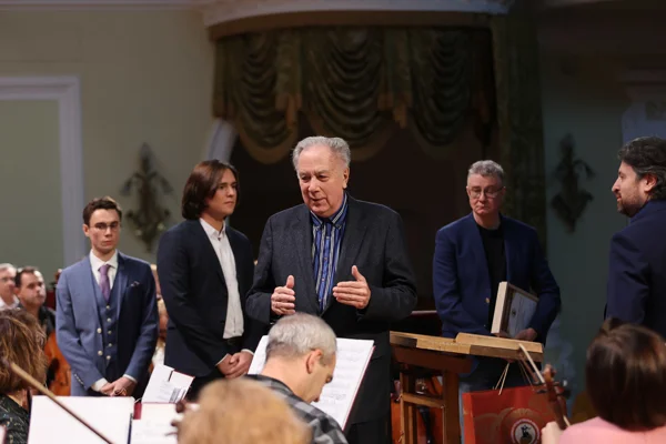 Presentation of Mikhail Yurovsky Scholarships on the stage of the Great Hall