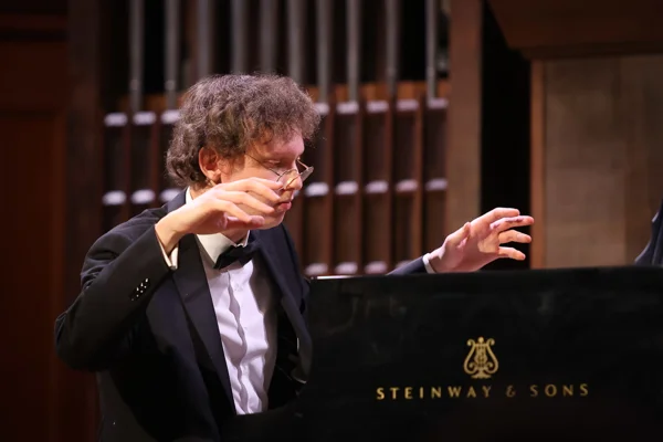 Vladimir Skomorokhov (piano)