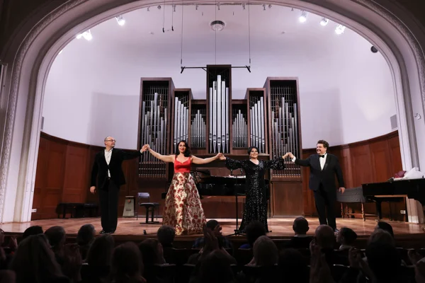 Nikolai Erokhin (tenor), Hayk Grigoryan (piano)